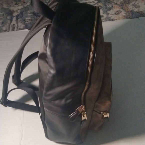 Coach backpack - Picture 2 of 14
